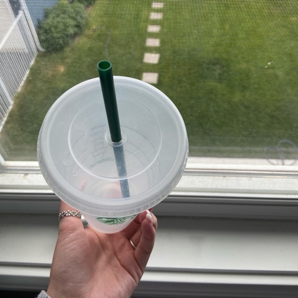 Starbucks Cup - Picture 3 of 3